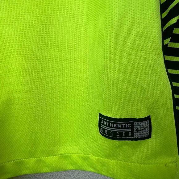 Nike Women's  USA Goalkeeper Soccer Jersey Green Size Small - Picture 6 of 6